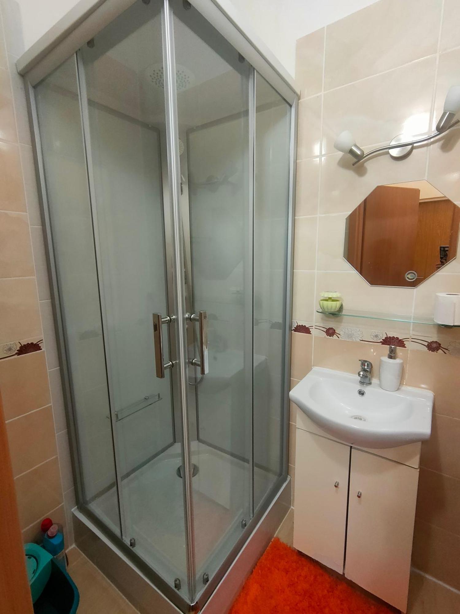 Family Apartment Kv Κάρλοβι Βάρι Εξωτερικό φωτογραφία