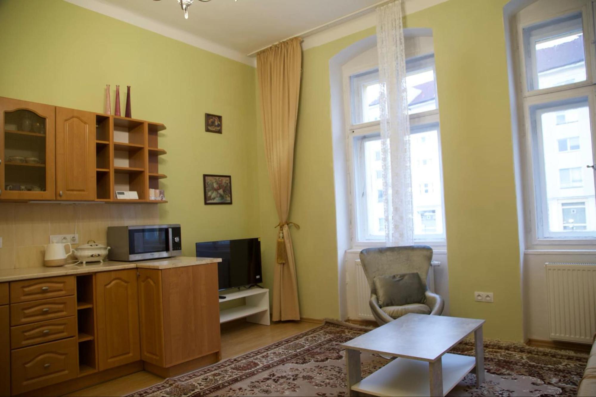 Family Apartment Kv Κάρλοβι Βάρι Εξωτερικό φωτογραφία